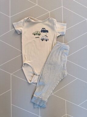 H&M|Baby/toddler gender neutral set,Cream Organic Cotton Bodysuit & stripe pants